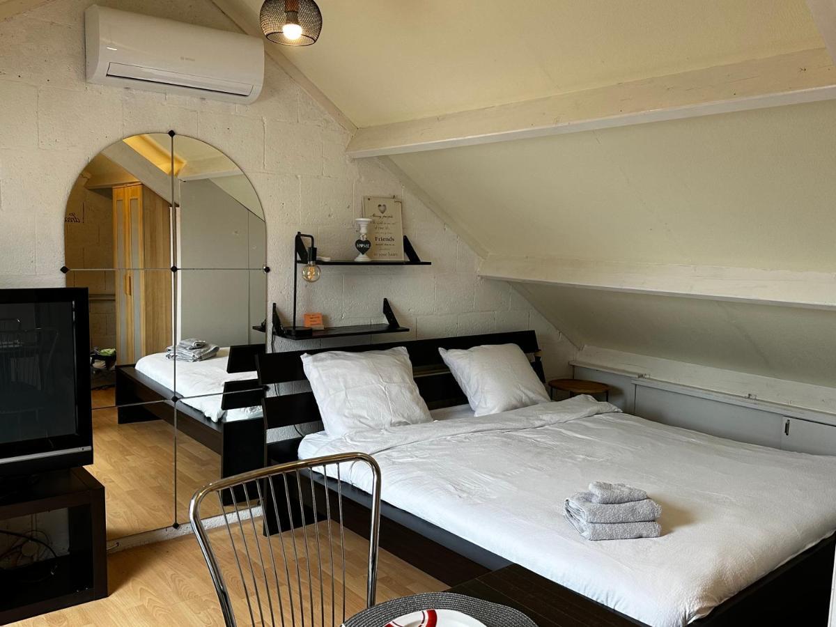 Room In Oss Exterior photo