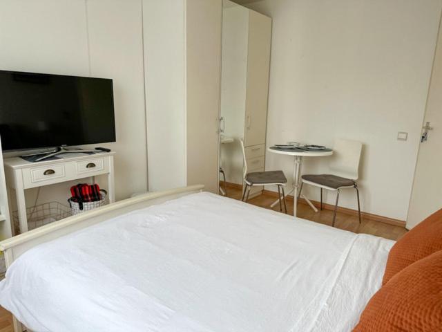 Room In Oss Exterior photo