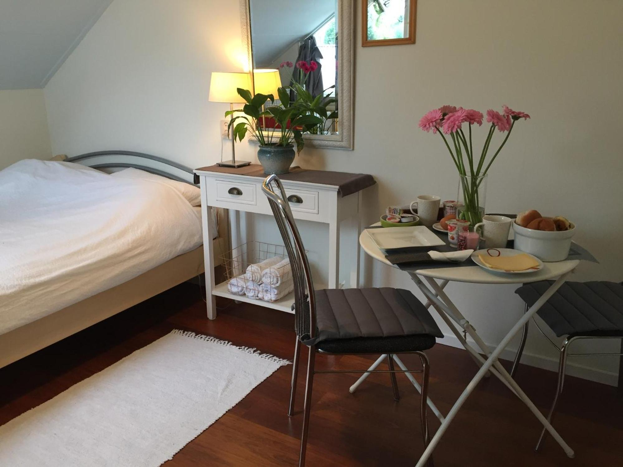 Room In Oss Exterior photo